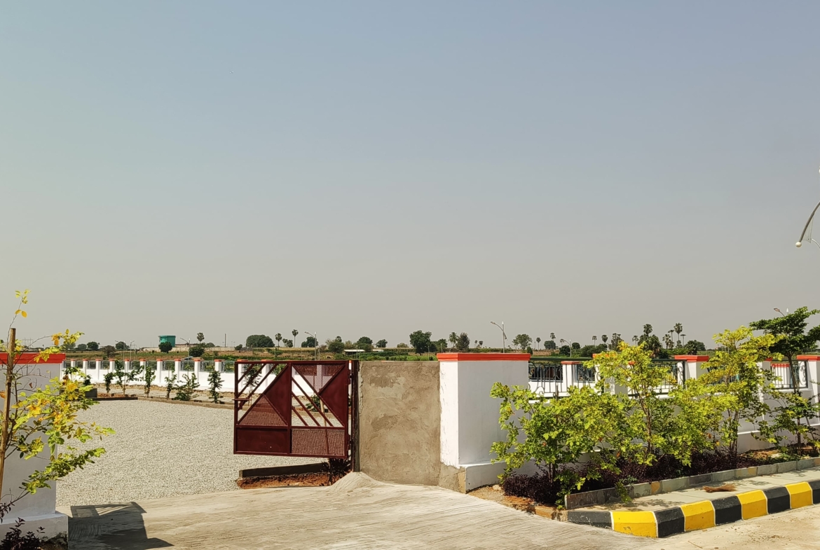 Open Plots in Ranga Reddy (hmda zone), Maheshwaram for sale