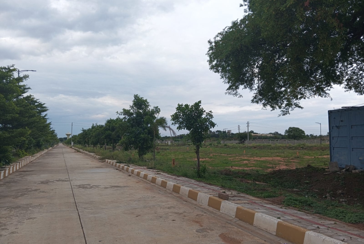 Open Plots in Hyderabad, Ameerpet for sale