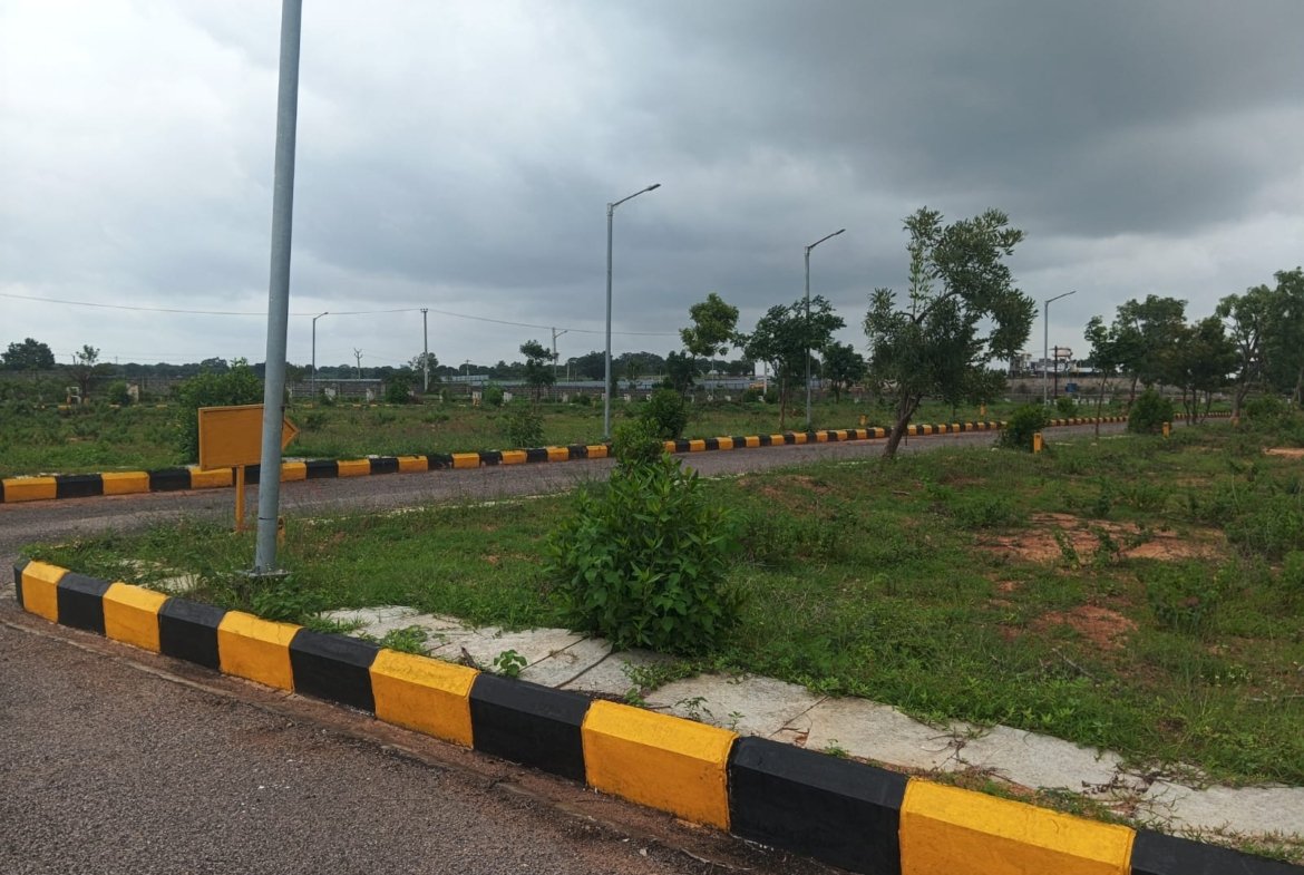 Open Plots in Ranga Reddy (hmda zone), Maheshwaram for sale